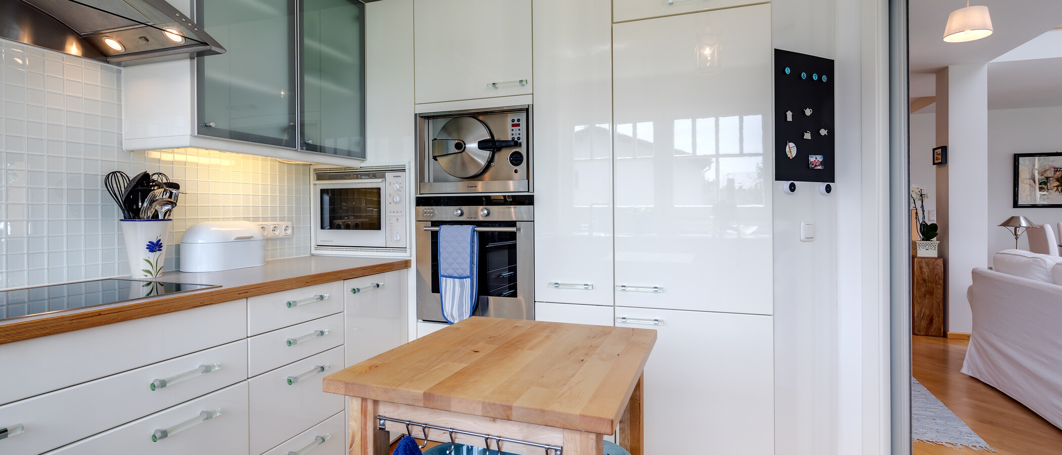 maisonette-gallery apartment Tutzing 04 kitchen 10604