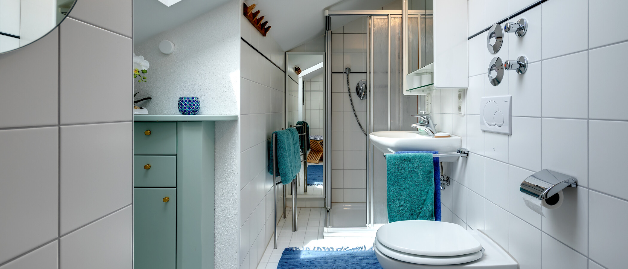 maisonette-gallery apartment Tutzing 01 2. bathroom 10604