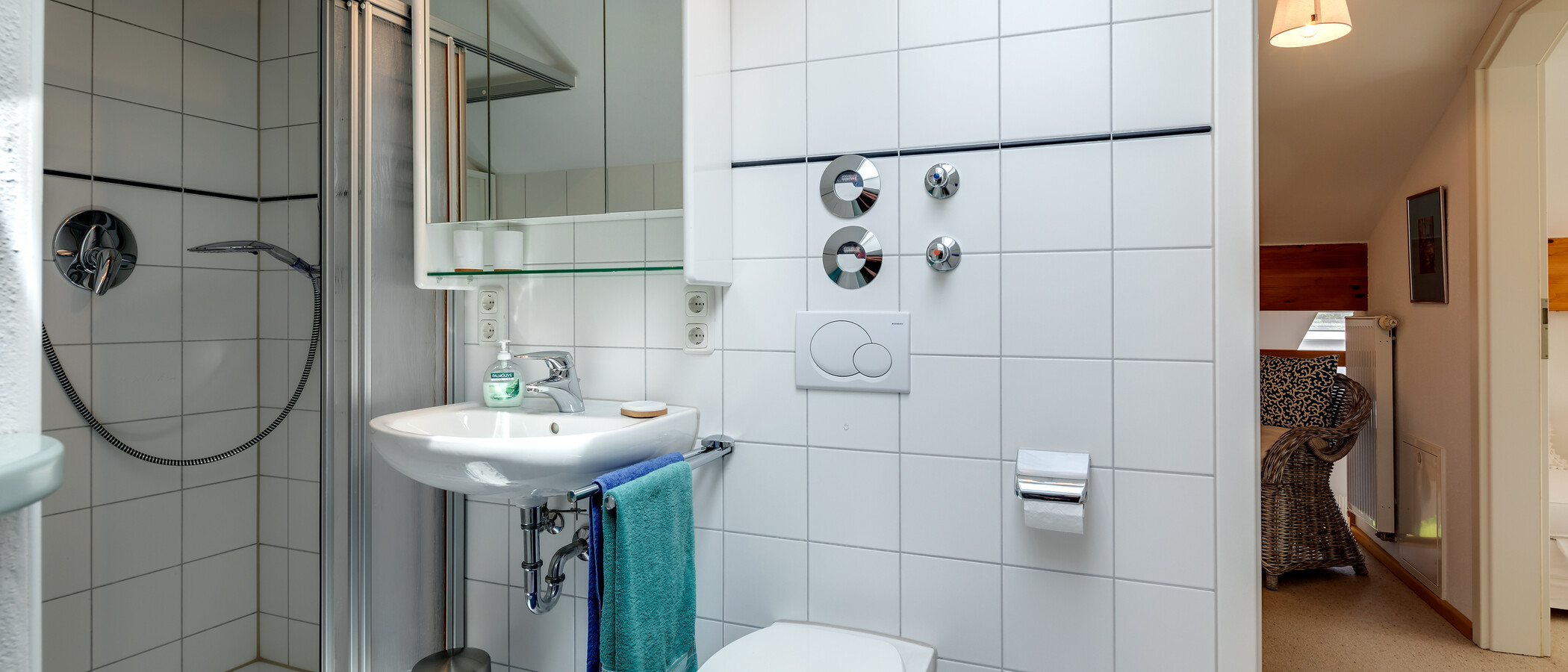 maisonette-gallery apartment Tutzing 03 2. bathroom 10604