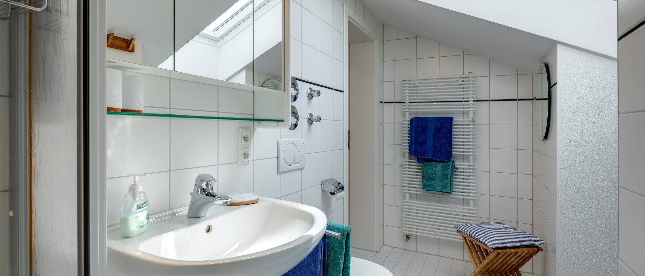 maisonette-gallery apartment Tutzing 04 2. bathroom 10604