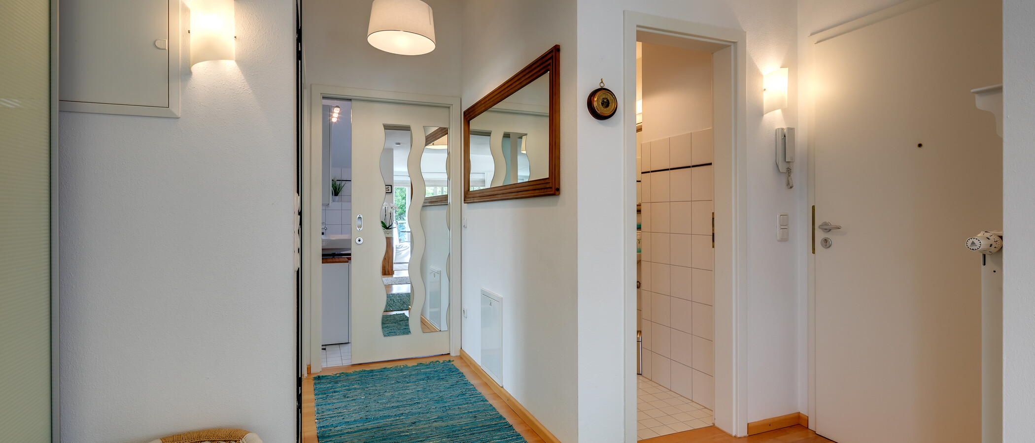 maisonette-gallery apartment Tutzing 04 hall 10604