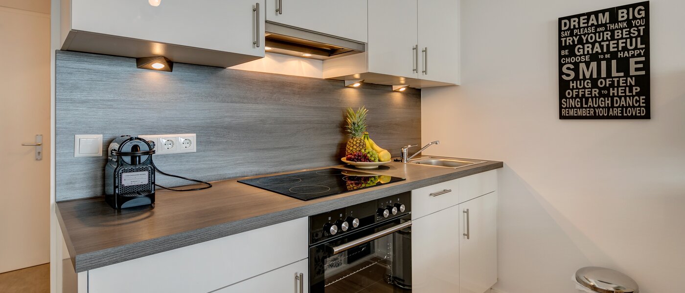 apartment München Olympiadorf 01 kitchen 10605