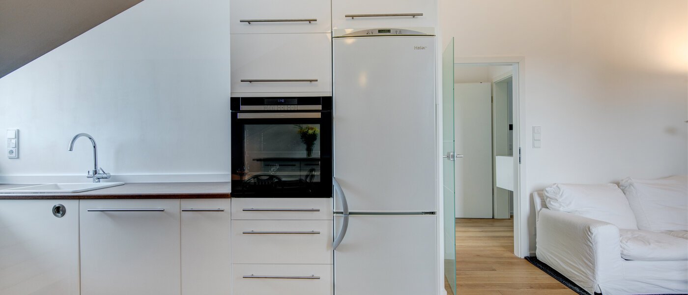 apartment München Am Hart 03 kitchen 10610