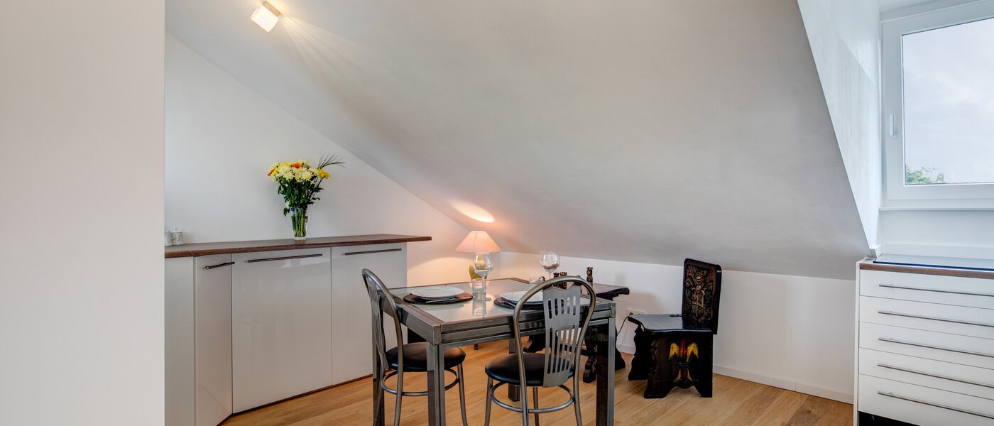 apartment München Am Hart 06 kitchen 10610