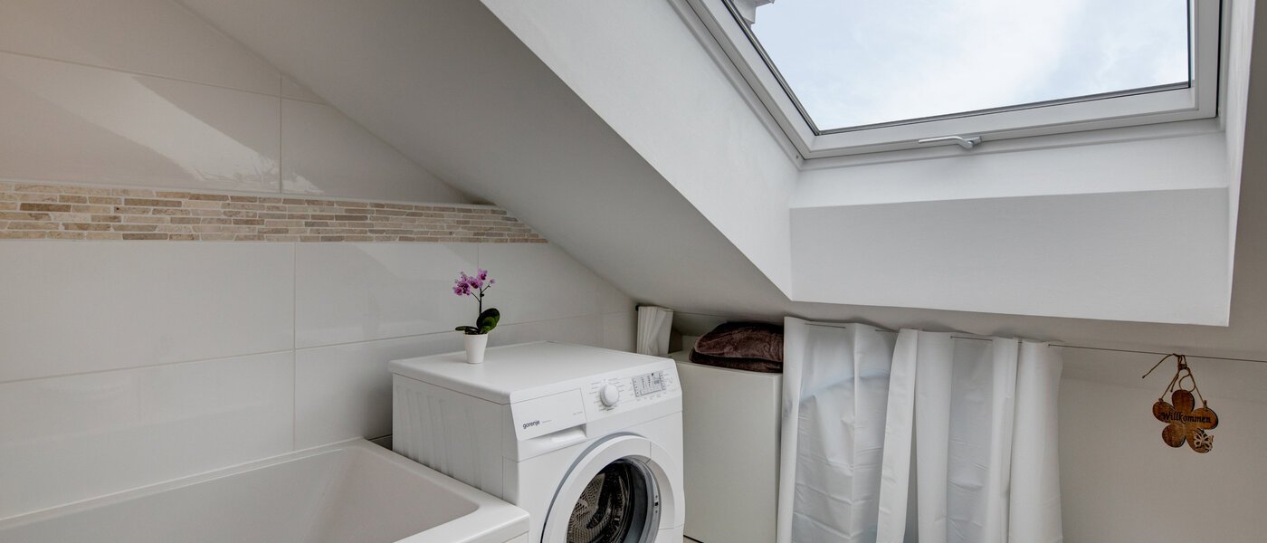 apartment München Am Hart 02 bathroom 10610