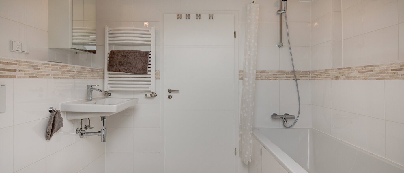 apartment München Am Hart 03 bathroom 10610