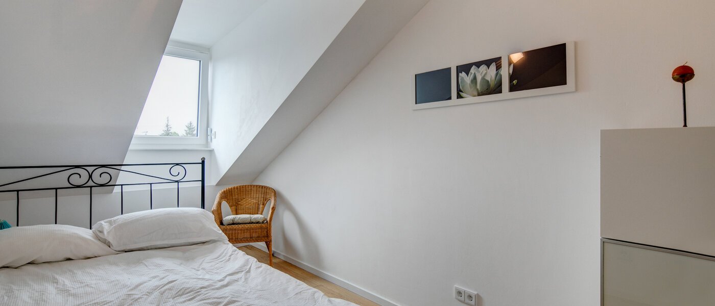 apartment München Am Hart 02 sleeping area 10610