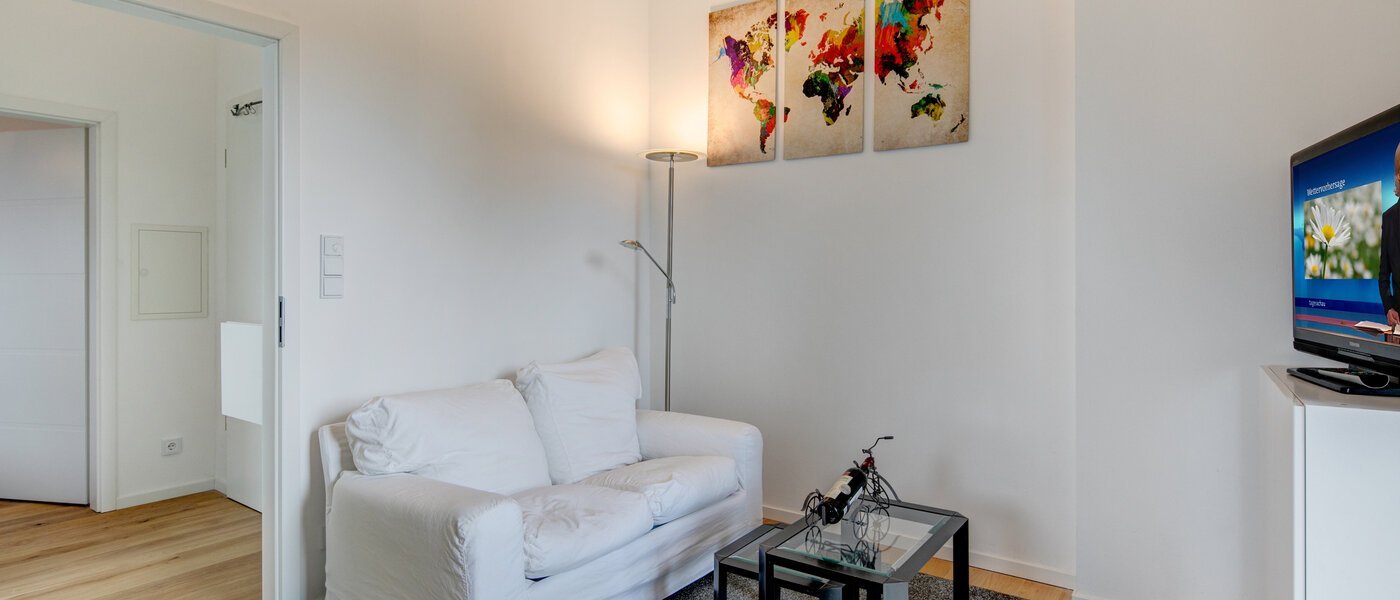 apartment München Am Hart 01 living area 10610