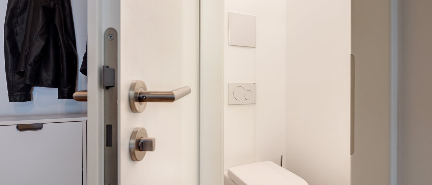 apartment München Giesing 01 guest toilet 10618