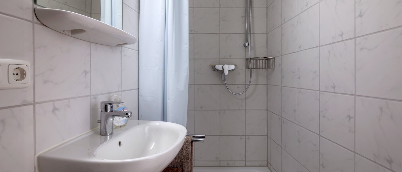 studio München Ramersdorf 01 bathroom 10619