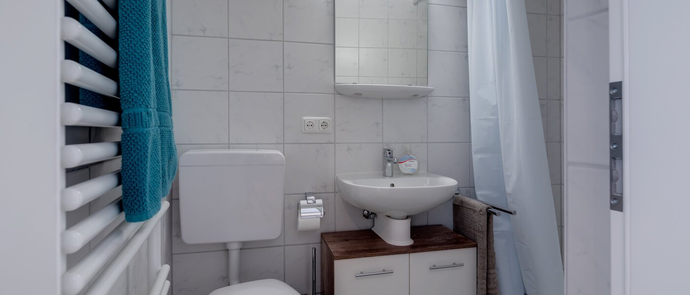 studio München Ramersdorf 02 bathroom 10619
