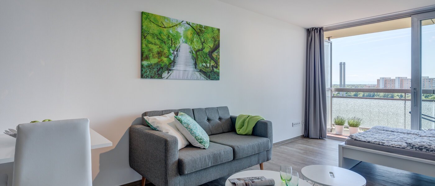 apartment München Neuperlach 02 living room 10620