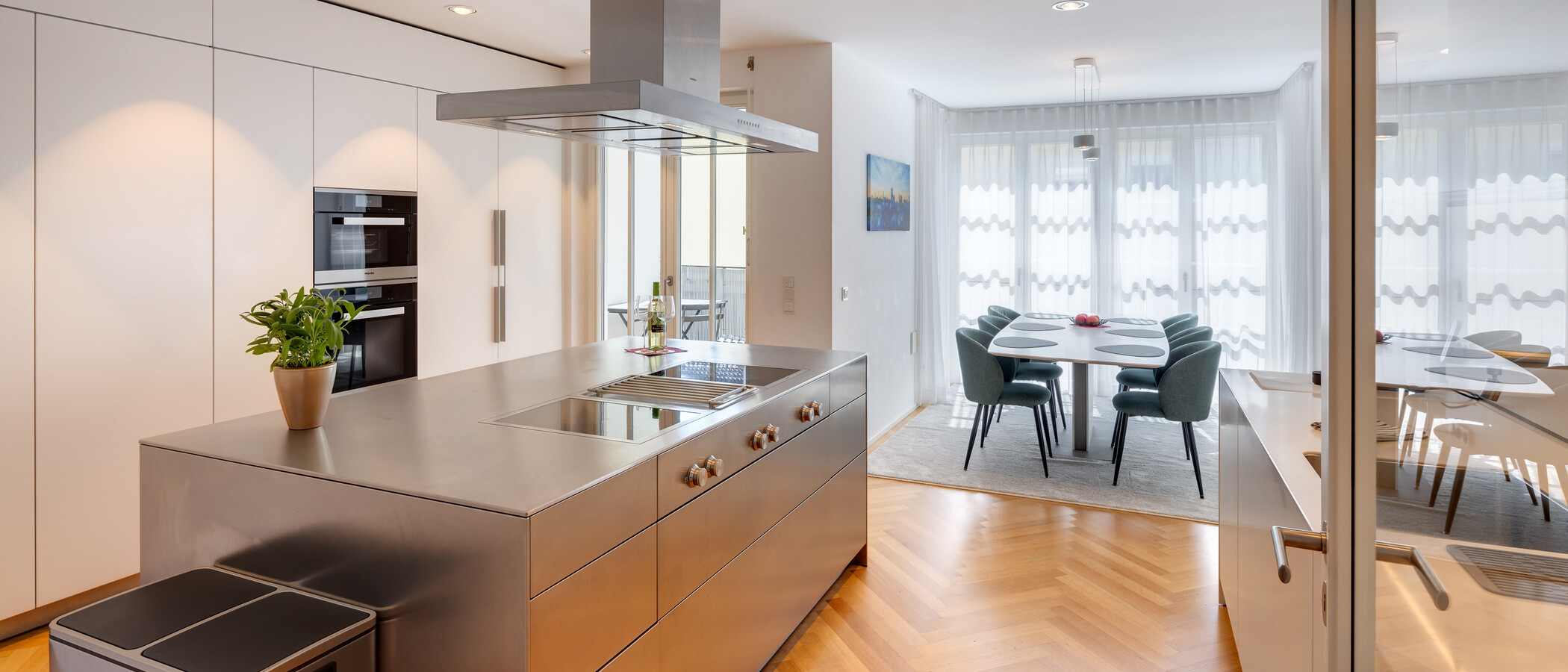 apartment München Nymphenburg 01 kitchen 10628