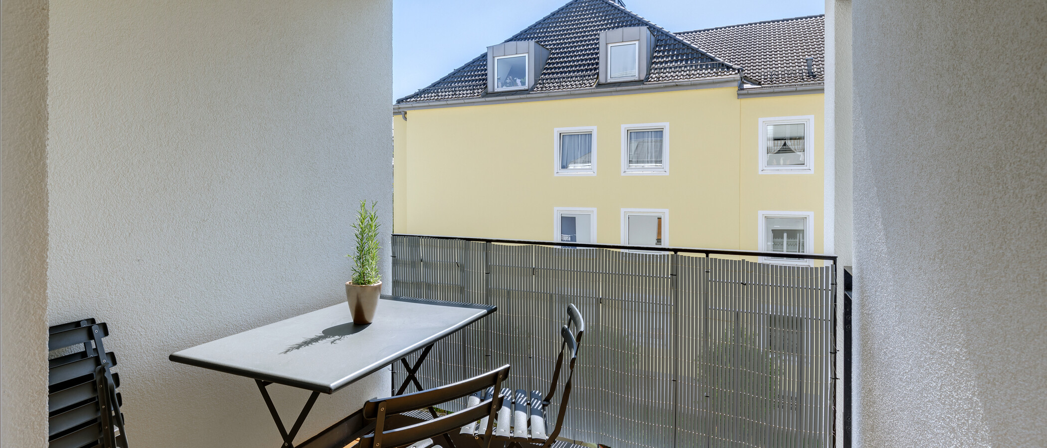 apartment München Nymphenburg 01 1. balcony 10628
