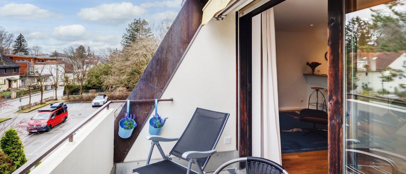 attic apartment München Trudering 03 balcony 10634