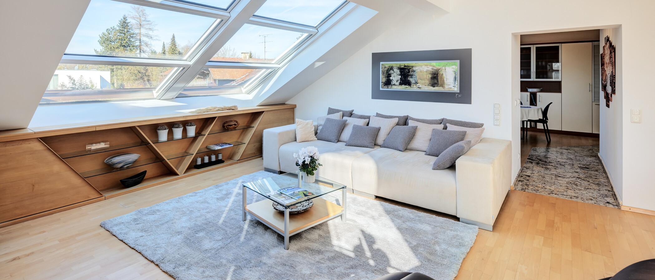 attic apartment Gräfelfing 02 living area 10636