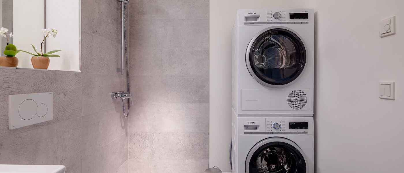 apartment München Bogenhausen 02 2. bathroom 10643