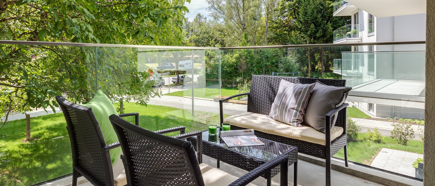 apartment München Bogenhausen 01 balcony 10643