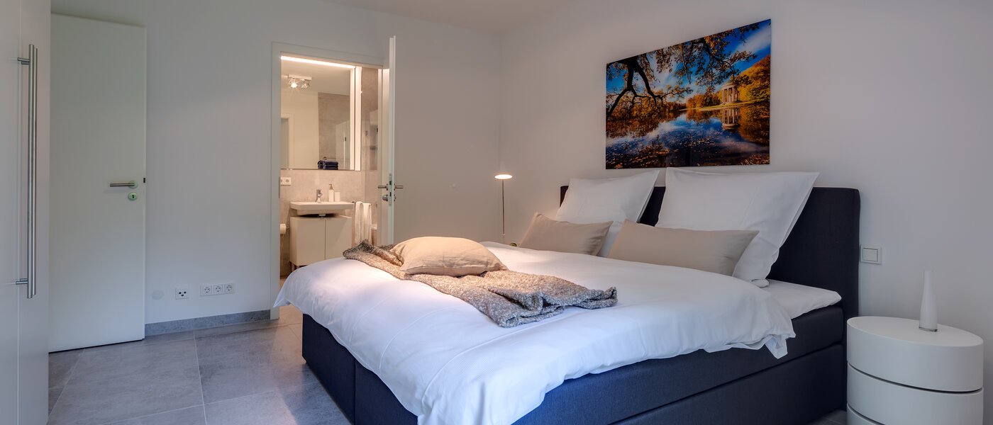 apartment München Bogenhausen 04 bedroom 10643