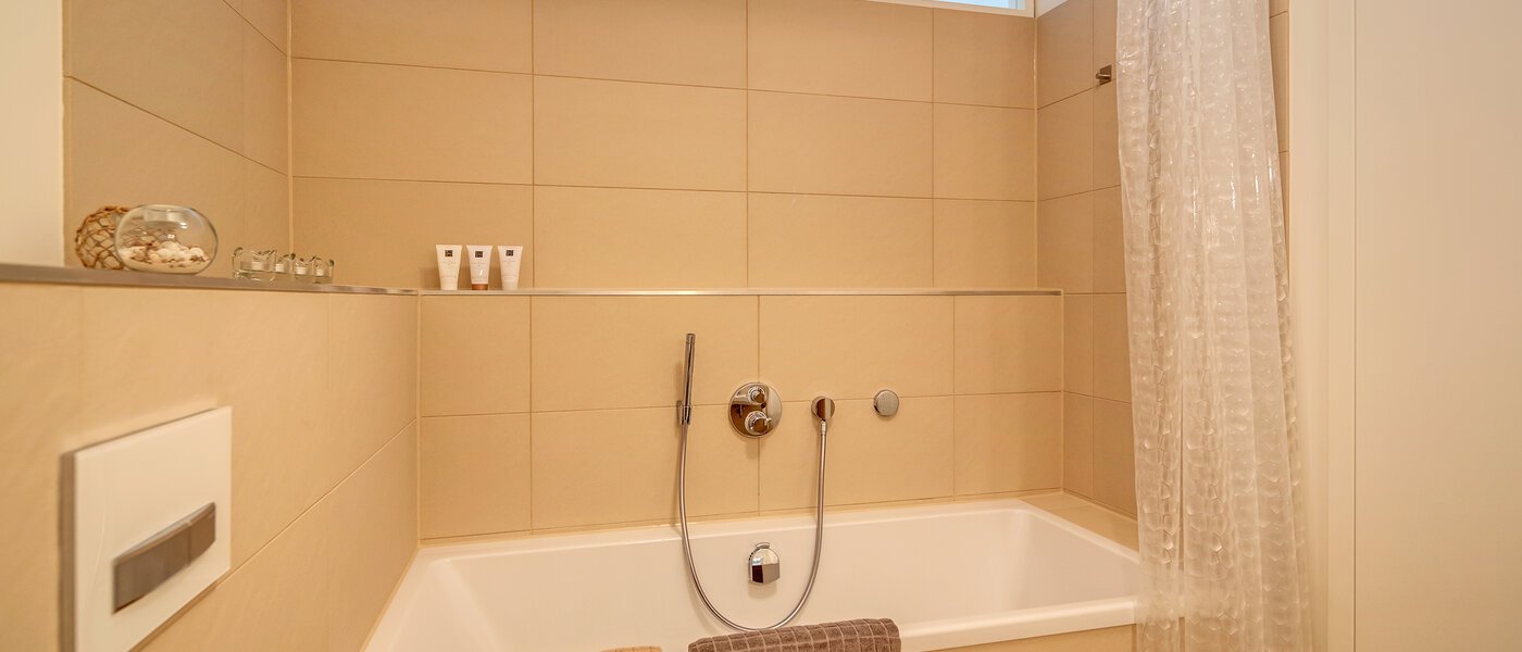 house München Schwabing 02 bathroom 10644