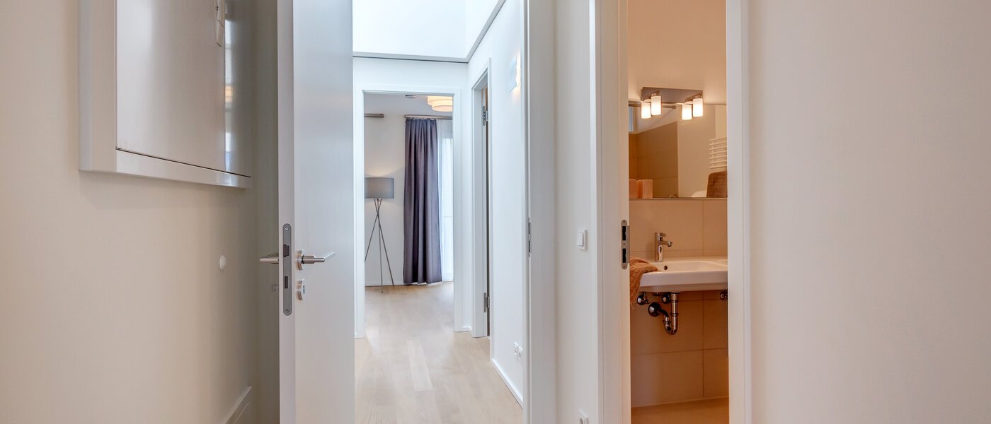 house München Schwabing 02 hall 10644