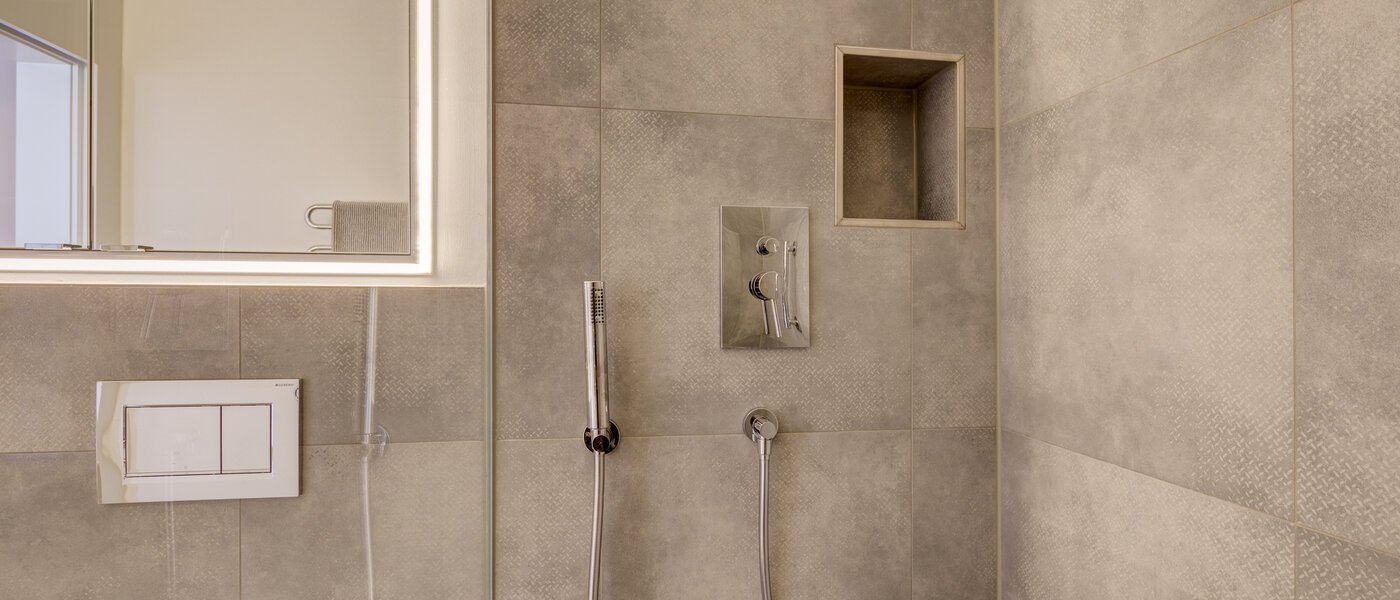 apartment München Schwabing-West 02 bathroom 10645