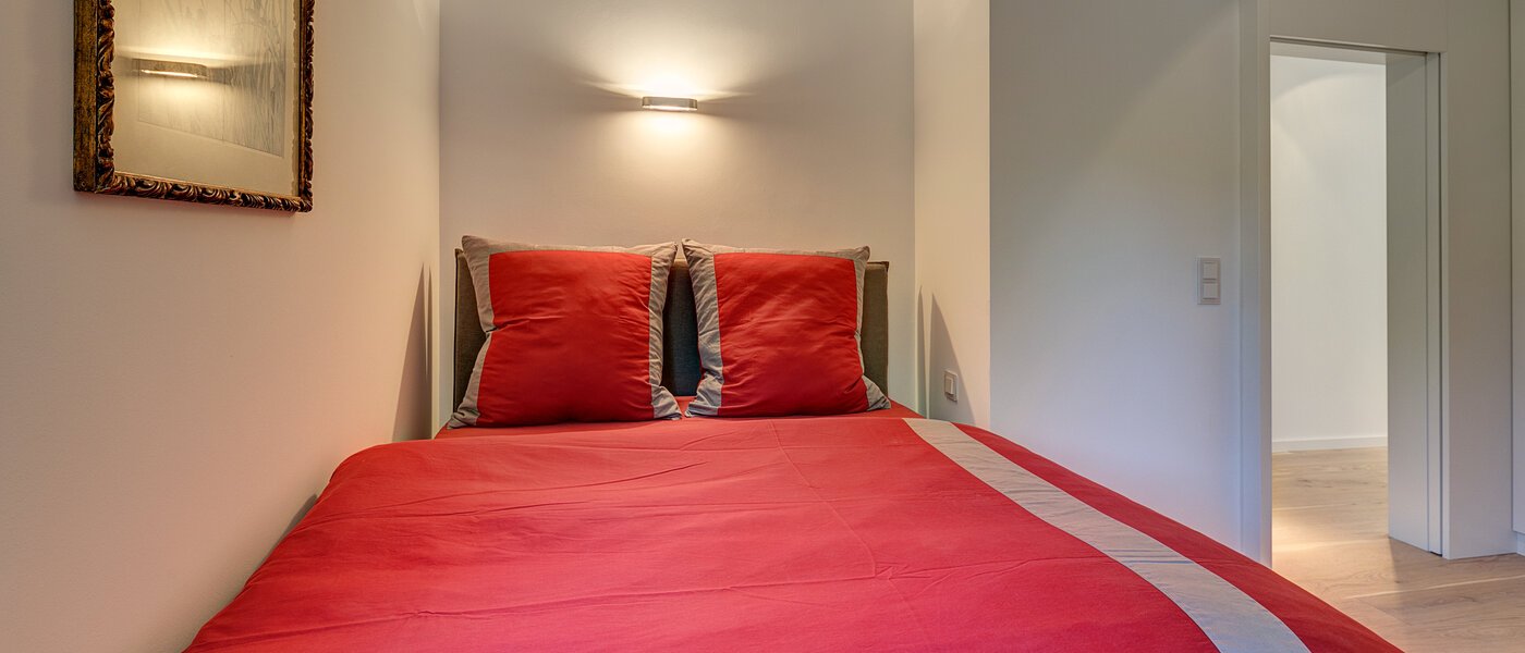 apartment München Schwabing-West 02 sleeping area 10645