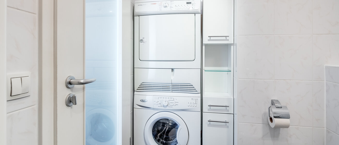 apartment München Oberföhring 03 bathroom 10660
