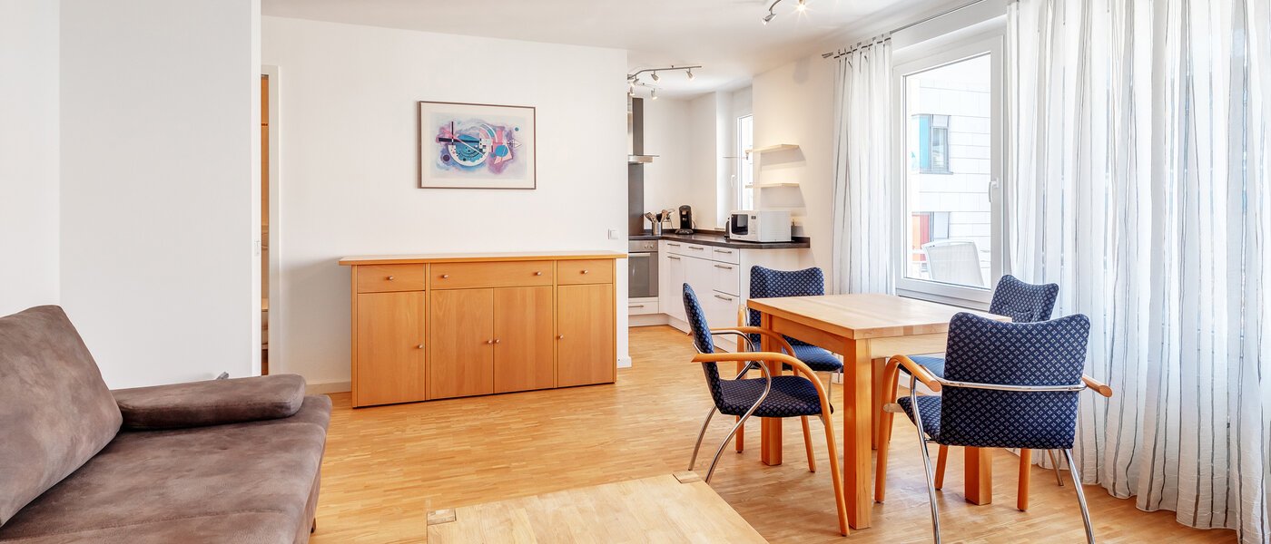 apartment München Oberföhring 03 living area 10660