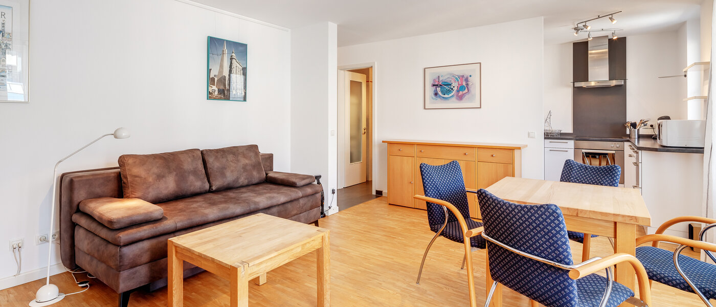 apartment München Oberföhring 04 living area 10660