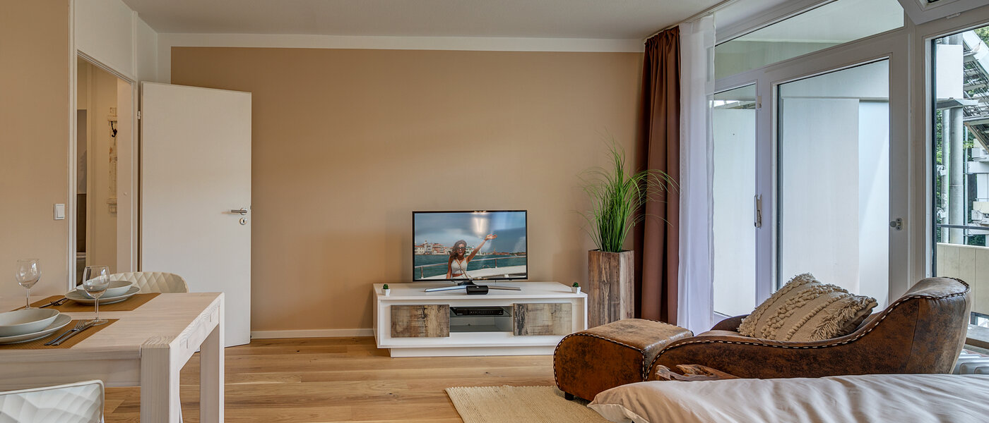 apartment München Obermenzing 02 living room 10663