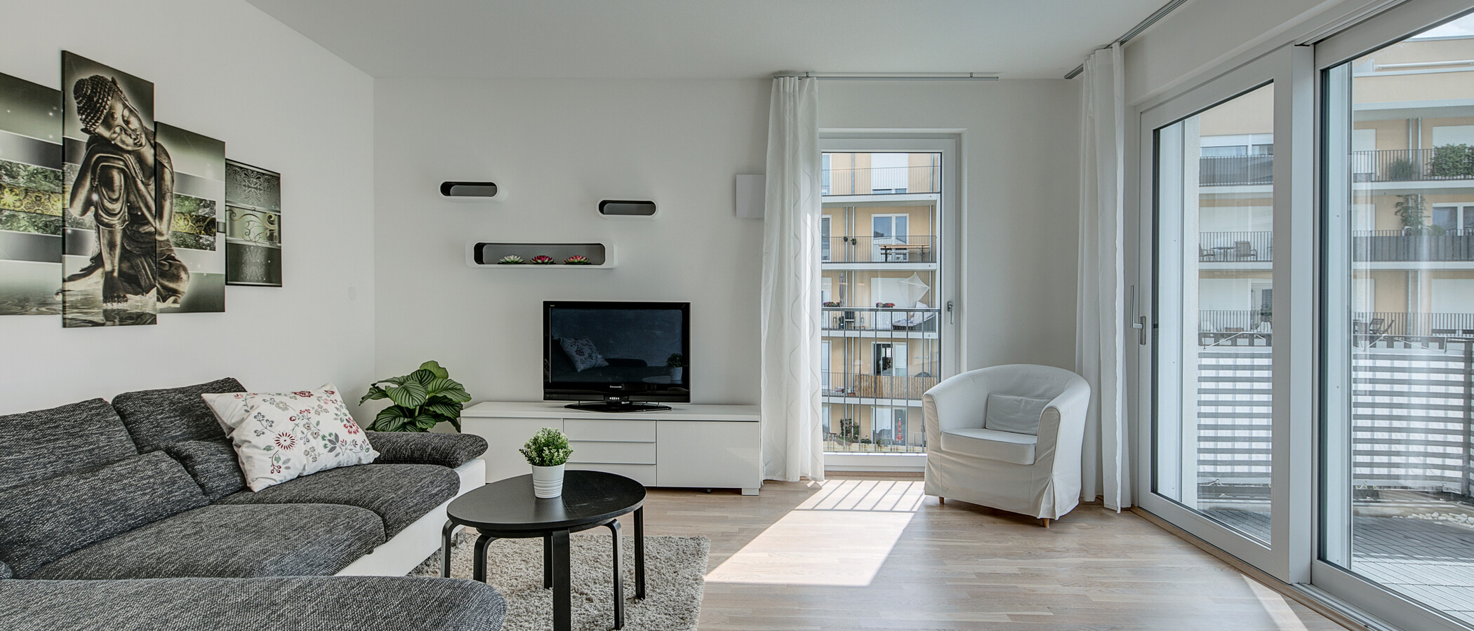 apartment München Obersendling 01 living room 10678