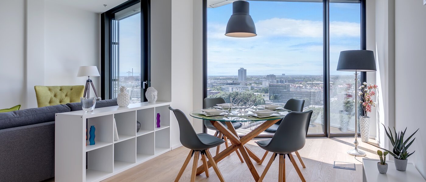 apartment München Nymphenburg 01 living room 10684