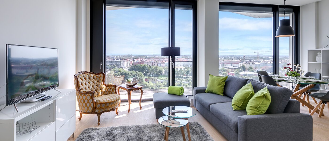 apartment München Nymphenburg 01 living room 10688