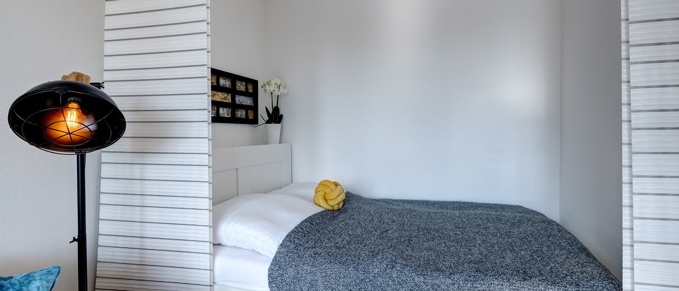 apartment München Milbertshofen 01 sleeping area 10709