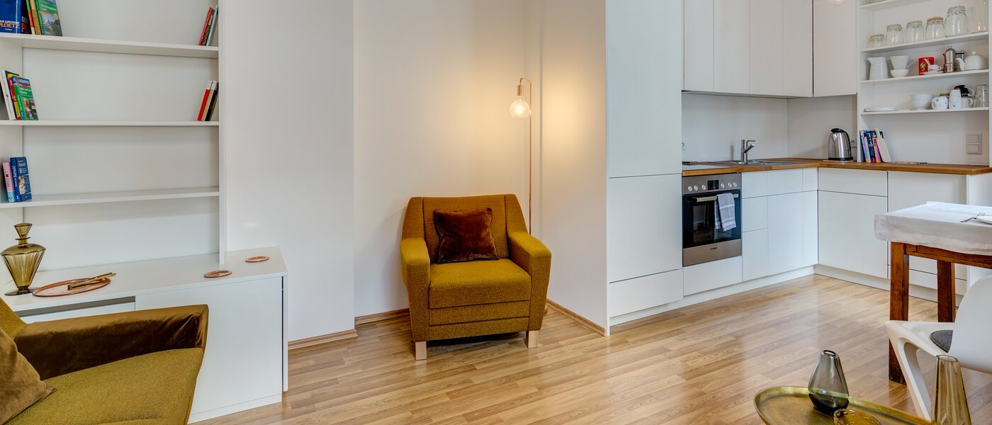 apartment München Gärtnerplatzviertel 03 living room 10715