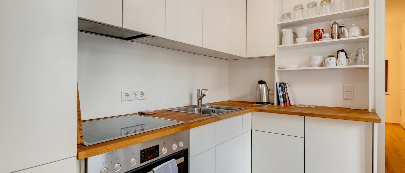 apartment München Gärtnerplatzviertel 02 kitchen 10715