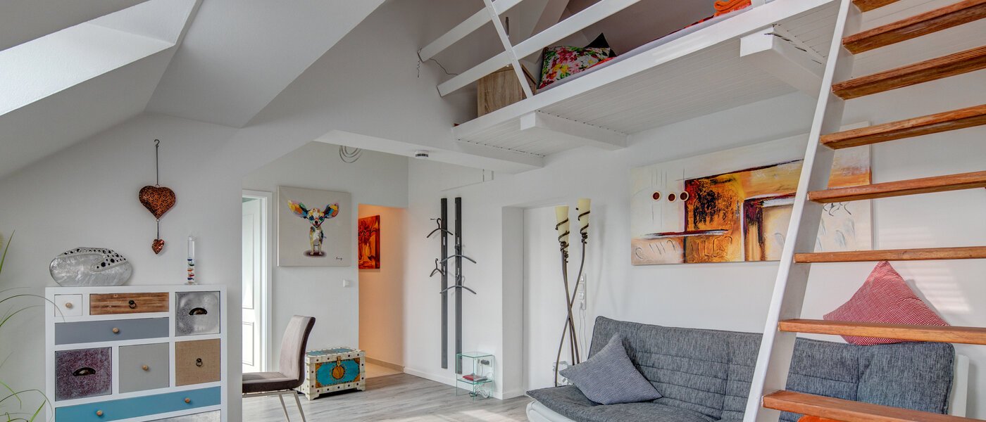 apartment München Nymphenburg 03 living room 10722