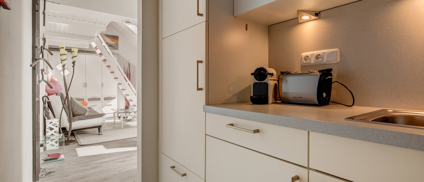 apartment München Nymphenburg 03 kitchen 10722