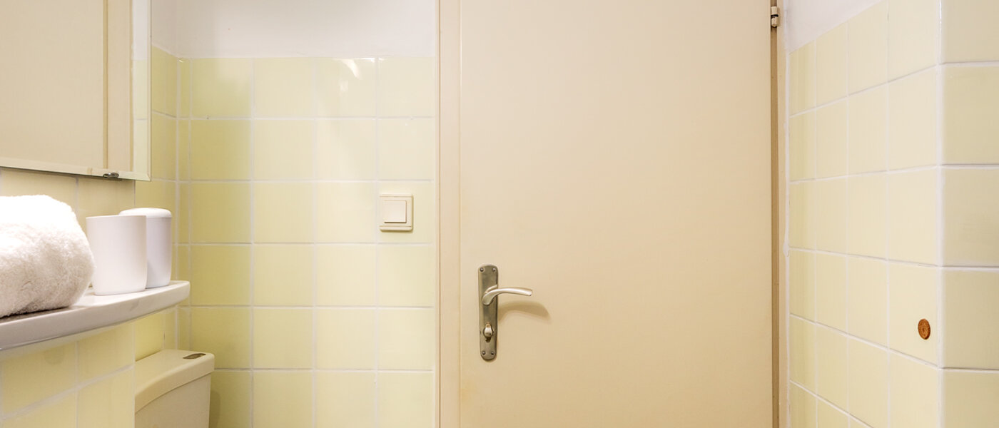 apartment München Berg am Laim 02 bathroom 10726