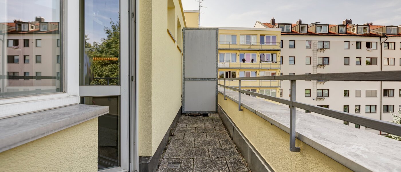 studio München Ramersdorf 01 balcony 10733