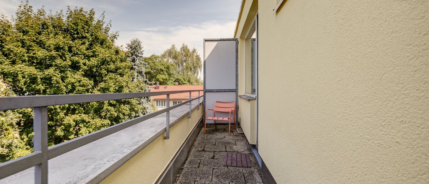 studio München Ramersdorf 02 balcony 10733