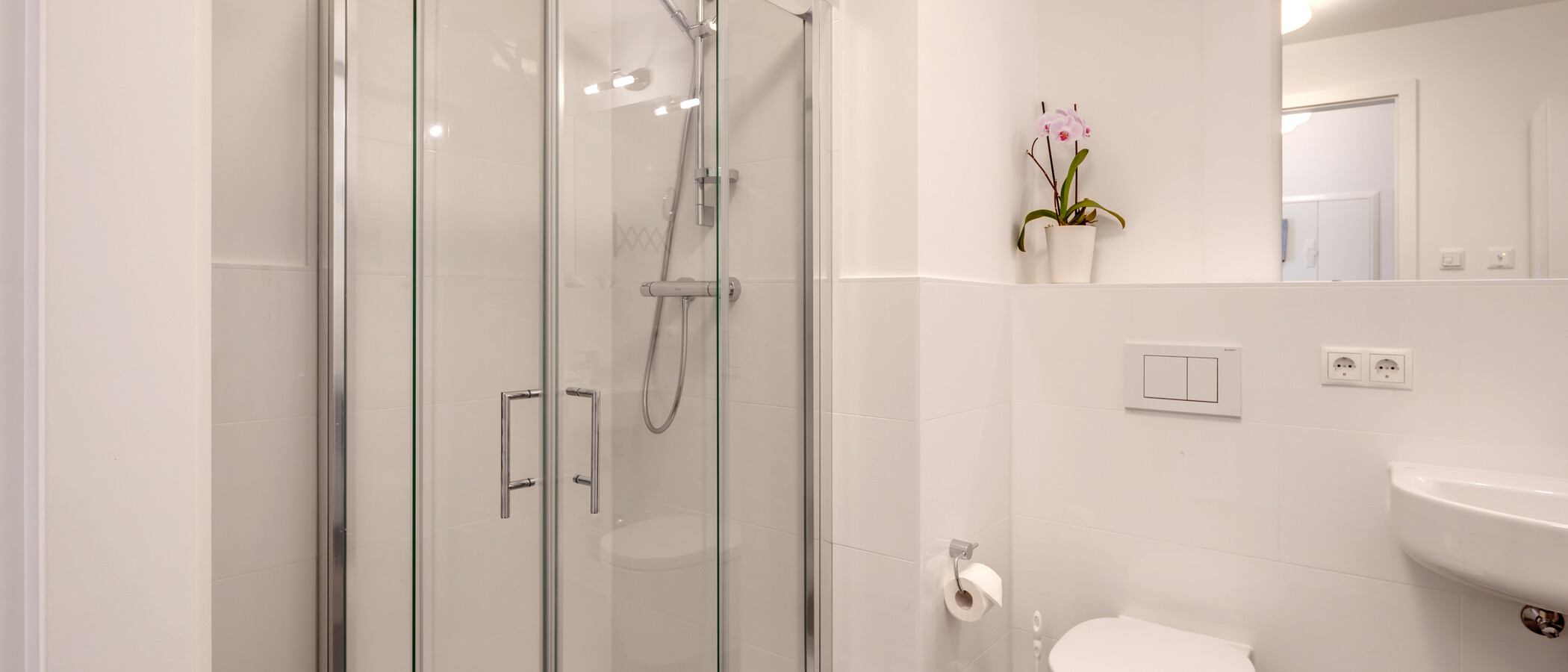 apartment München Milbertshofen 01 bathroom 10739