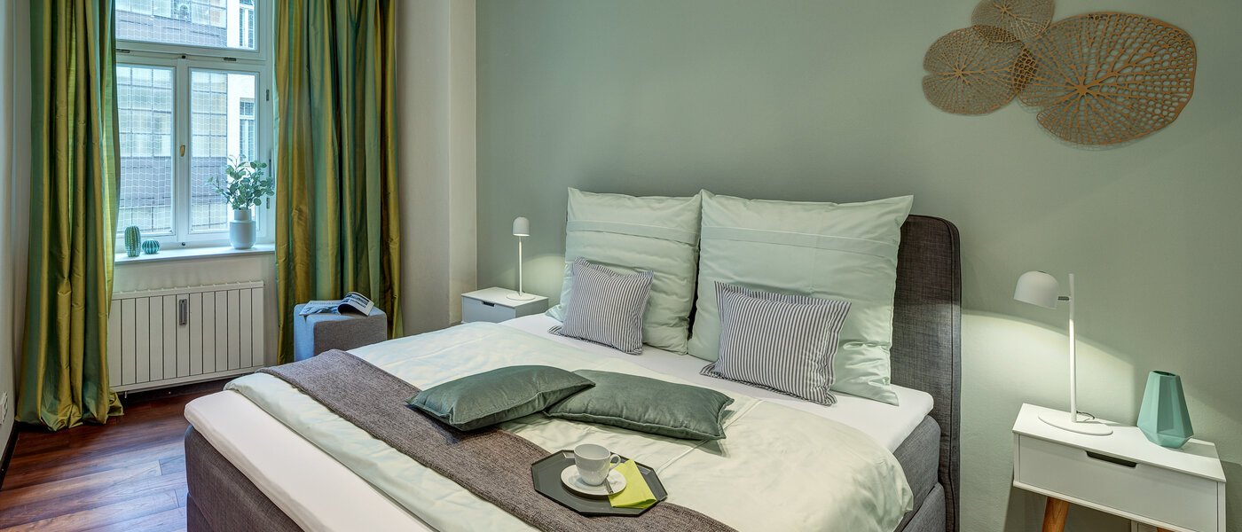 apartment München Lehel 02 sleeping area 10748