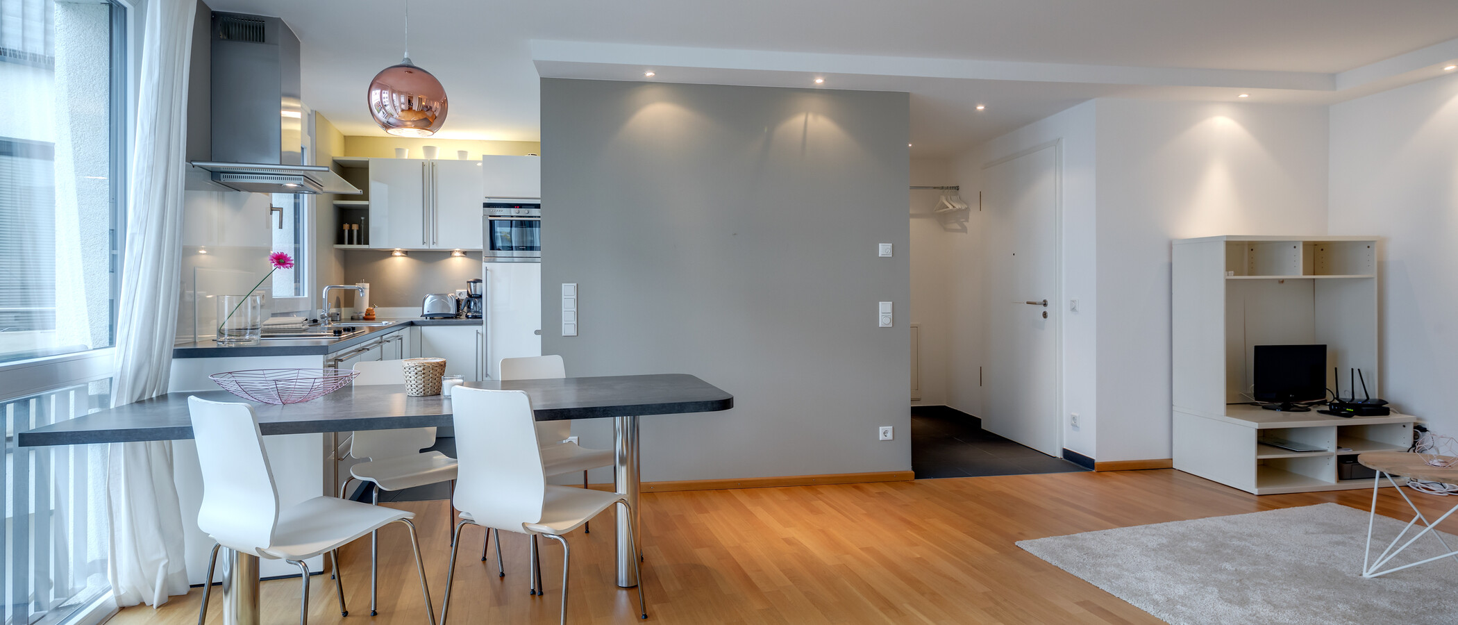 apartment München Maxvorstadt 03 living room 10752