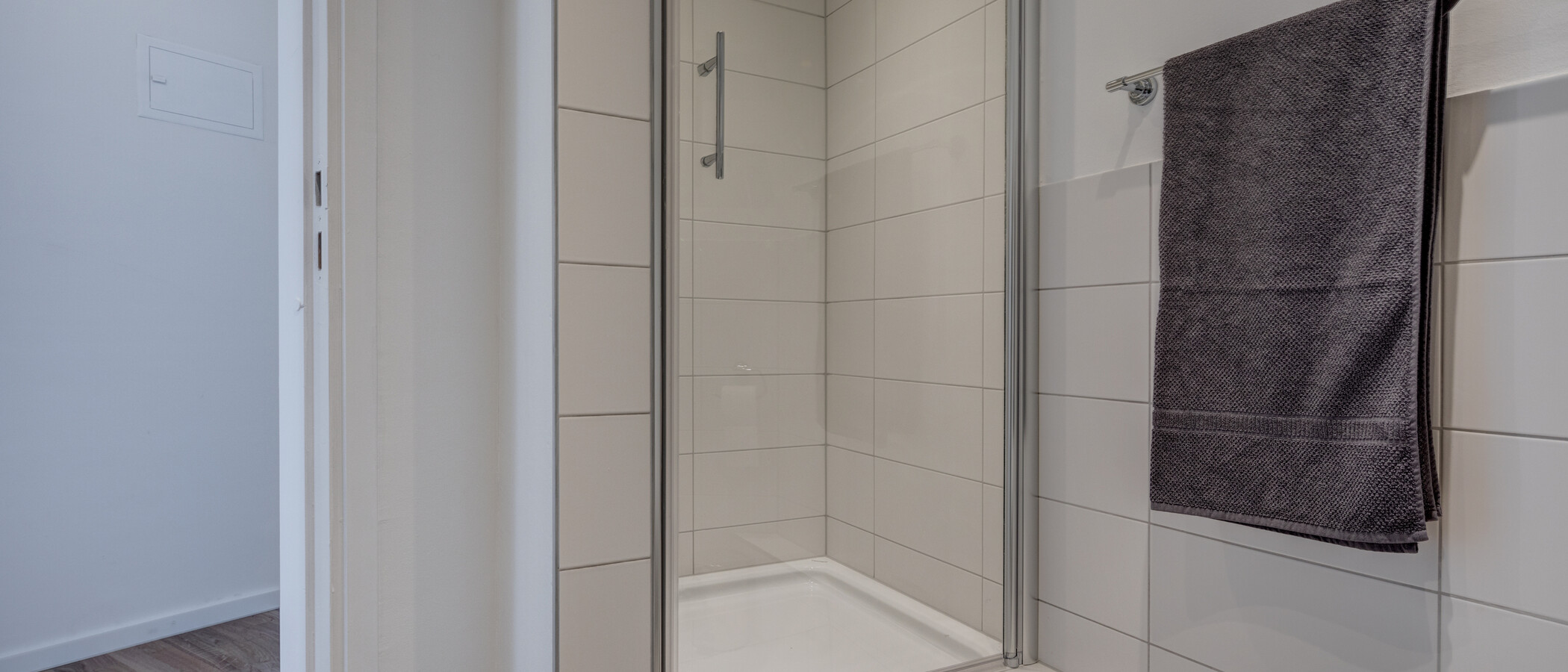studio München Schwabing-Nord (zw. Leopoldstraße & Englischen Garten) 01 bathroom 10753