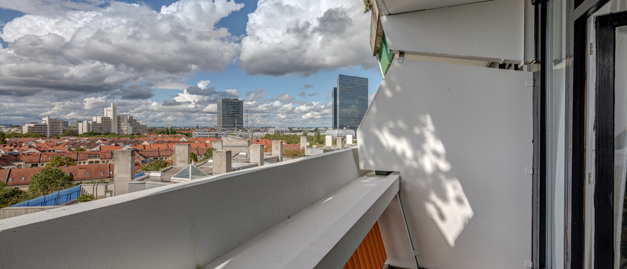 studio München Schwabing-Nord (zw. Leopoldstraße & Englischen Garten) 01 balcony 10753