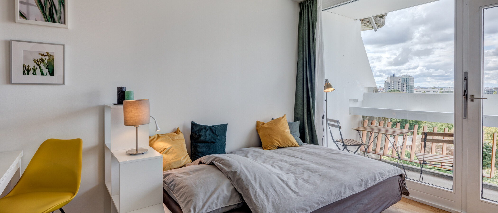studio München Schwabing-Nord (zw. Leopoldstraße & Englischen Garten) 01 sleeping area 10753
