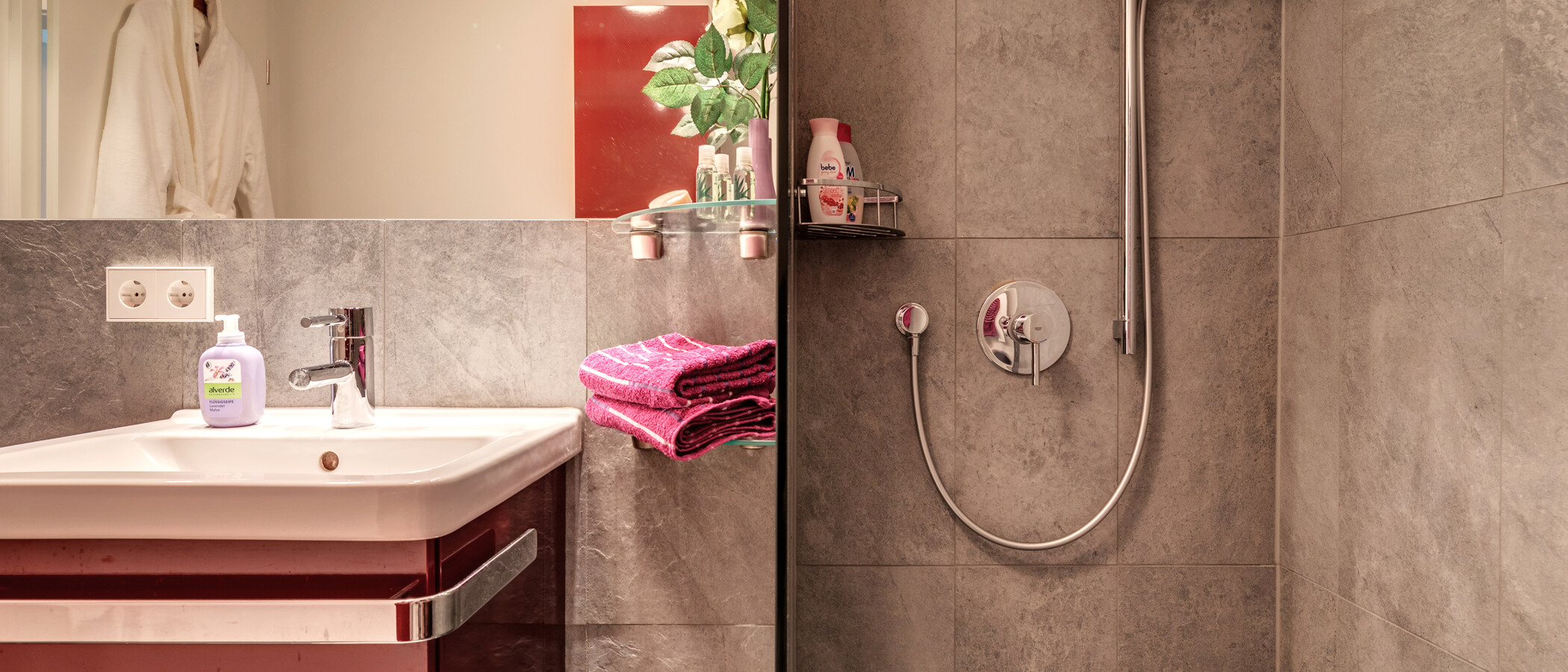 apartment München Pasing 02 bathroom 10754