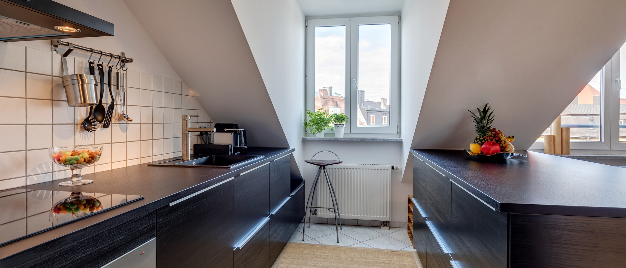 attic apartment München Schwabing-Nord (zw. Belgrad- & Leopoldstraße) 03 kitchen 10759